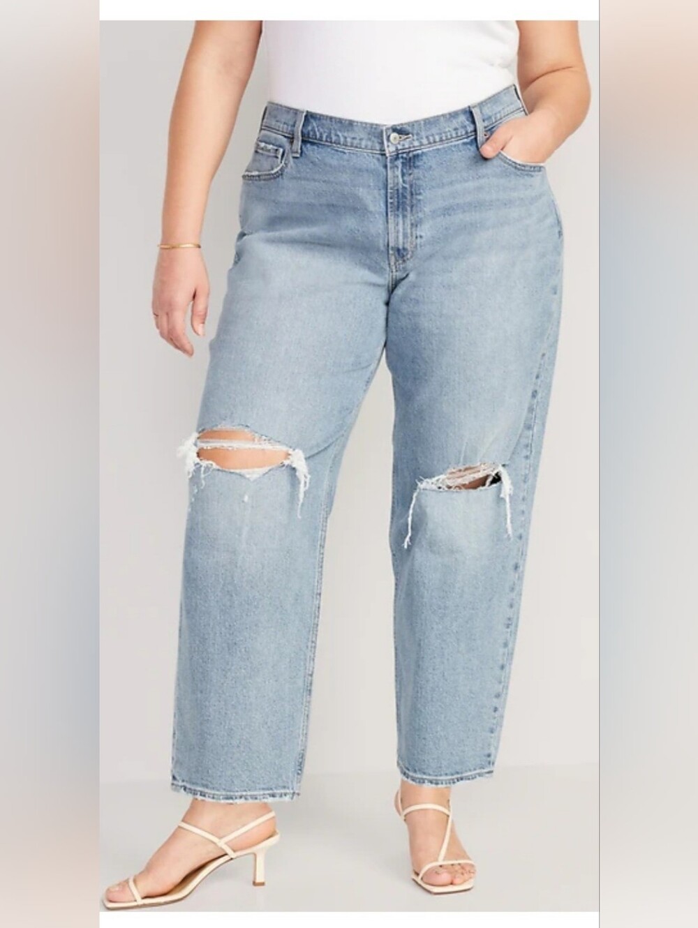 NWT Old Navy Women Mid-Rise Boyfriend Loose Distressed Blue Jeans Size 30